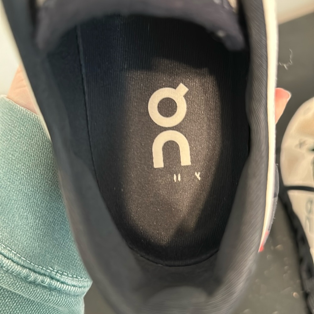 On Cloud X 3 - image 7